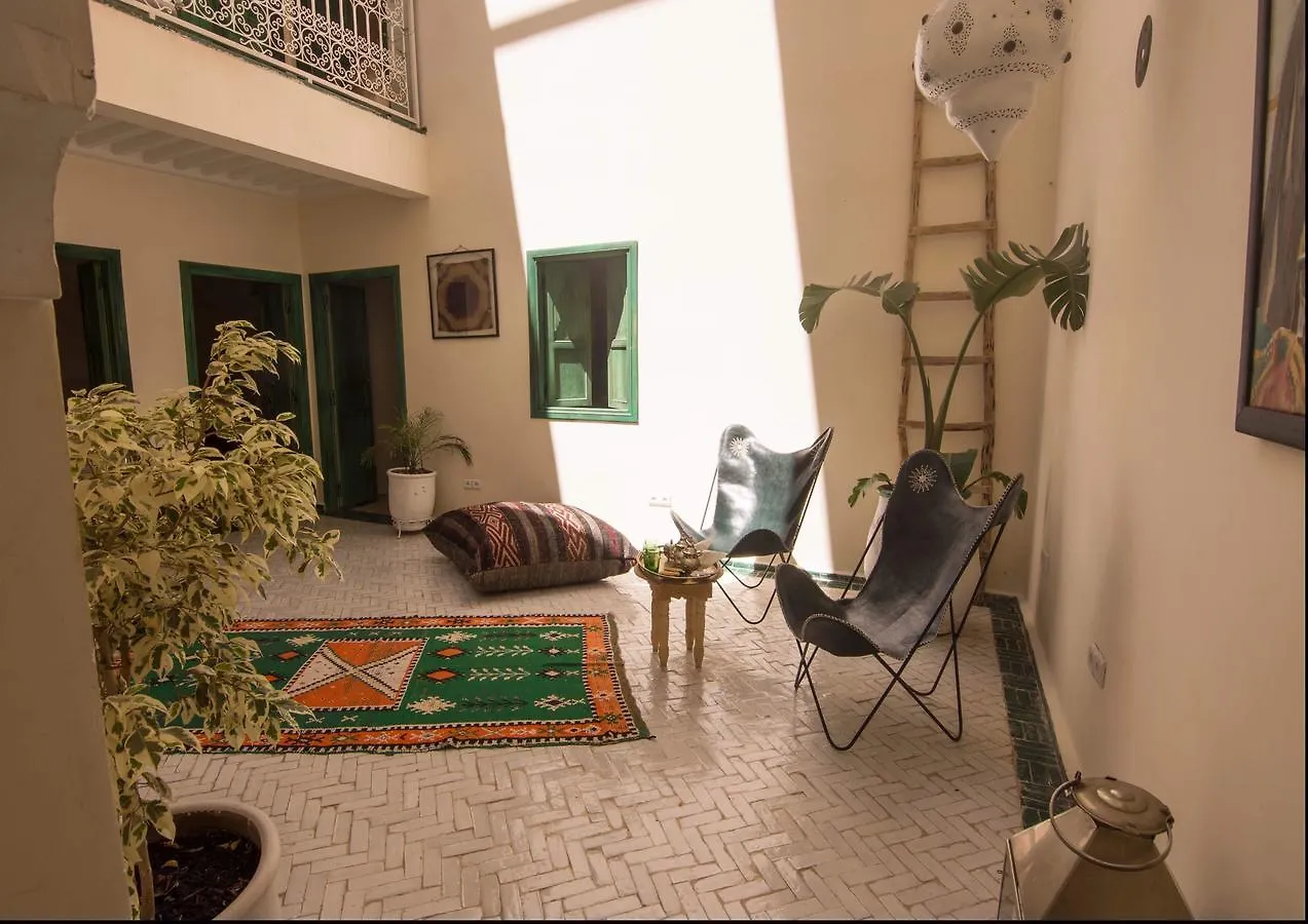 Riad El Marah contacts